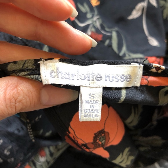 SOLD❤️ Black Boho Floral Romper - Picture 6 of 7